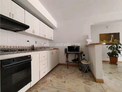 Apartamento de 3 alcobas en venta en Laureles, Medellín, 80 m² · foto 11 de 18