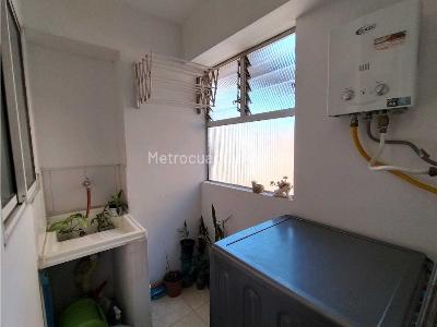 Apartamento de 3 alcobas en venta en Laureles, Medellín, 80 m² · foto 12 de 18