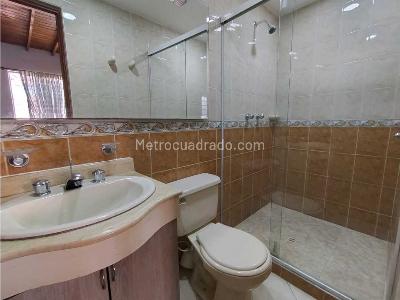 Apartamento de 3 alcobas en venta en Laureles, Medellín, 80 m² · foto 18 de 18