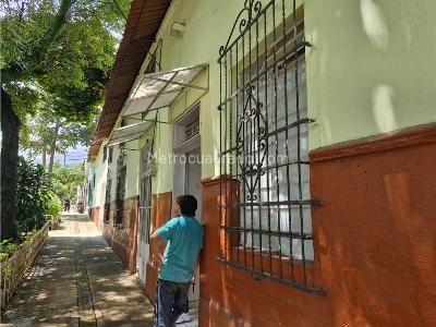 Casa de 5 alcobas en venta en Boston, Medellín, 275 m² · foto 11 de 11