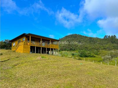 Casa de 5 alcobas en venta en Vereda Cruces, Medellín, 248 m² · foto 8 de 20