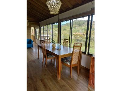 Casa de 5 alcobas en venta en Vereda Cruces, Medellín, 248 m² · foto 17 de 20