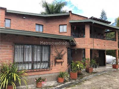 Casa de 5 alcobas en venta en Gualanday, Rionegro, 1700 m² · foto 8 de 20