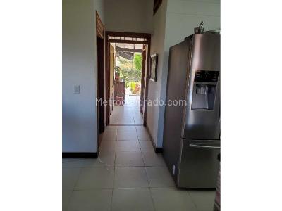 Casa de 5 alcobas en venta en Gualanday, Rionegro, 1700 m² · foto 16 de 20