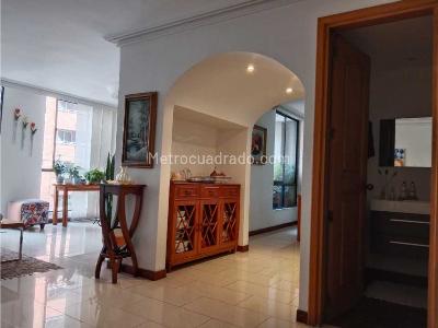 Apartamento en venta en Laureles, Medellín · foto 4 de 20