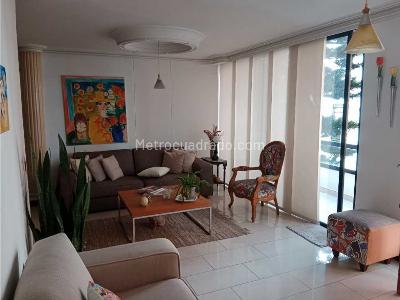 Apartamento en venta en Laureles, Medellín · foto 9 de 20