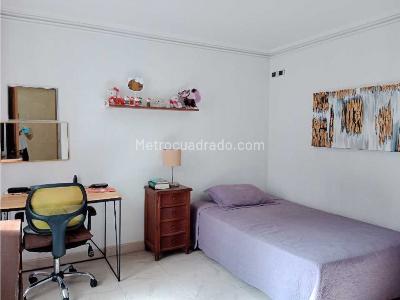 Apartamento en venta en Laureles, Medellín · foto 20 de 20