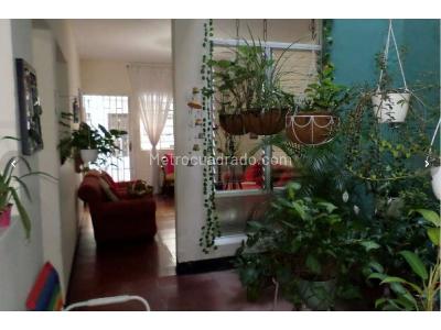 Casa de 4 alcobas en venta en Florida Nueva/Occidente, Medellín, 156 m² · foto 6 de 11