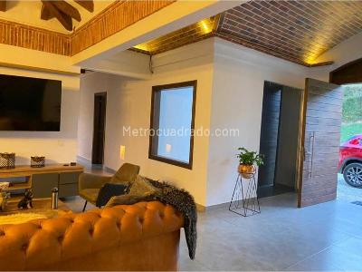 Casa de 3 alcobas en venta en San Antonio De Pereira, Rionegro, 354 m² · foto 9 de 10