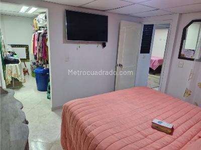 Apartamento de 3 alcobas en venta en Belen San Bernardo, Medellín, 93 m² · foto 6 de 10