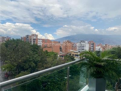 Apartamento de 3 alcobas en venta en La Castellana, Medellín, 130 m² · foto 2 de 20