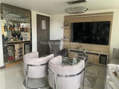 Apartamento de 3 alcobas en venta en La Castellana, Medellín, 130 m² · foto 6 de 20