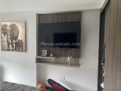 Apartamento de 3 alcobas en venta en La Castellana, Medellín, 130 m² · foto 12 de 20