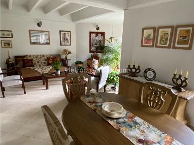Apartamento de 3 alcobas en venta en Belen La Palma, Medellín, 117 m² · foto 2 de 20
