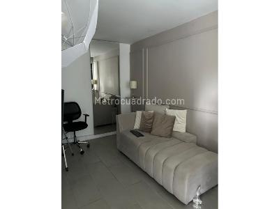 Apartamento de 5 alcobas en venta en Almeria En La Comuna 12 De Medellin, Medellín, 120 m² · foto 1 de 17