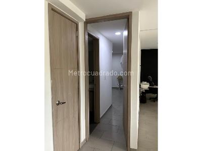 Apartamento de 5 alcobas en venta en Almeria En La Comuna 12 De Medellin, Medellín, 120 m² · foto 15 de 17