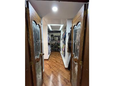 Casa de 4 alcobas en venta en El Poblado, Medellín, 643 m² · foto 17 de 20