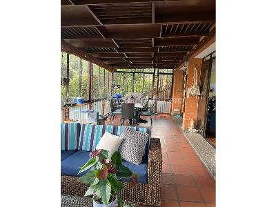 Casa de 4 alcobas en venta en El Poblado, Medellín, 440 m² · foto 9 de 20