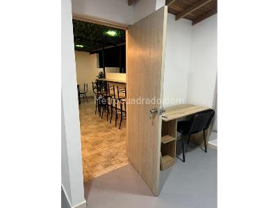 Casa de 5 alcobas en venta en Laureles, Medellín, 125 m² · foto 2 de 20