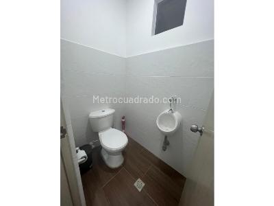 Casa de 5 alcobas en venta en Laureles, Medellín, 125 m² · foto 3 de 20