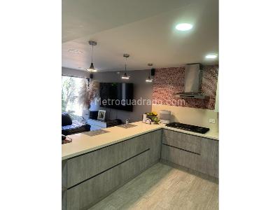 Casa de 3 alcobas en venta en El Poblado, Medellín, 197 m² · foto 8 de 20