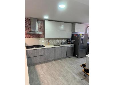 Casa de 3 alcobas en venta en El Poblado, Medellín, 197 m² · foto 10 de 20