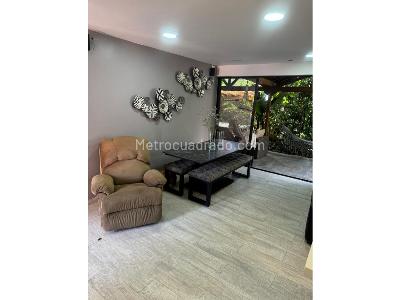 Casa de 3 alcobas en venta en El Poblado, Medellín, 197 m² · foto 13 de 20