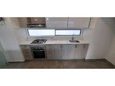 Apartamento de 3 alcobas en venta en Cumbres, Envigado, 150 m² · foto 3 de 14