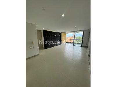 Apartamento de 4 alcobas en venta en Castropol, Medellín, 136 m² · foto 2 de 20