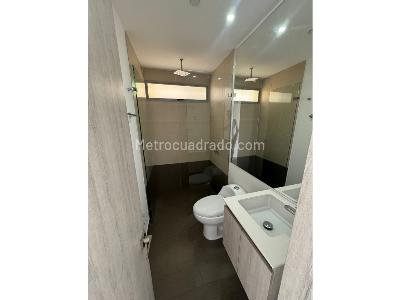 Apartamento de 4 alcobas en venta en Castropol, Medellín, 136 m² · foto 5 de 20