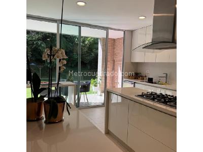 Casa de 3 alcobas en venta en Las Palmas, Envigado, 1330 m² · foto 4 de 12