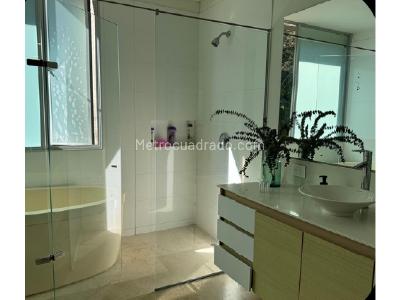 Casa de 3 alcobas en venta en Las Palmas, Envigado, 1330 m² · foto 11 de 12