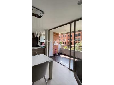 Apartamento en venta en Castropol, Medellín · foto 4 de 11