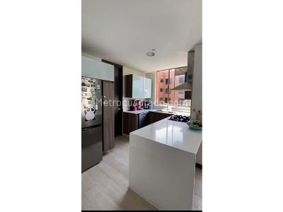 Apartamento en venta en Castropol, Medellín · foto 7 de 11
