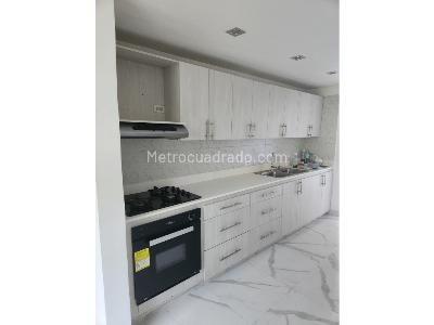Apartamento de 5 alcobas en venta en Laureles, Medellín, 200 m² · foto 2 de 12