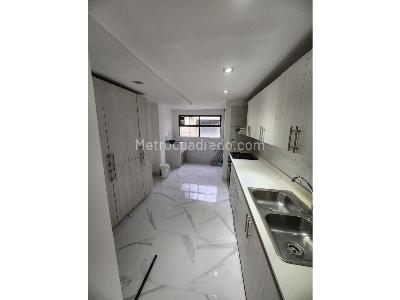 Apartamento de 5 alcobas en venta en Laureles, Medellín, 200 m² · foto 4 de 12