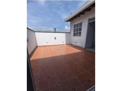 Apartamento de 4 alcobas en venta en La Magnolia, Envigado, 183 m² · foto 4 de 9