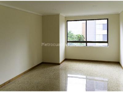 Apartamento en venta en El Poblado, Medellín · foto 5 de 10