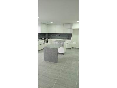 Apartamento de 3 alcobas en venta en Zuñiga, Envigado, 163 m² · foto 2 de 17