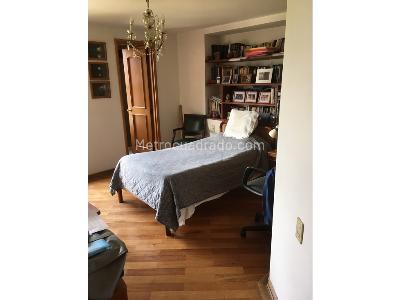 Apartamento de 3 alcobas en venta en El Poblado, Medellín, 214 m² · foto 8 de 13