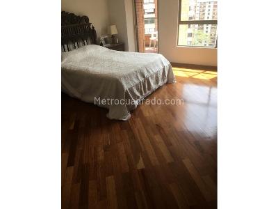 Apartamento de 3 alcobas en venta en El Poblado, Medellín, 214 m² · foto 12 de 13