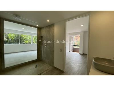 Apartamento de 2 alcobas en venta en El Poblado, Medellín, 144 m² · foto 14 de 19