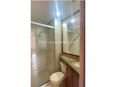 Apartamento de 4 alcobas en venta en El Poblado, Medellín, 134 m² · foto 16 de 16