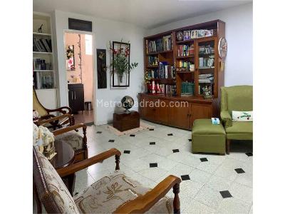 Casa de 4 alcobas en venta en Villa Hermosa, Medellín, 210 m² · foto 2 de 15