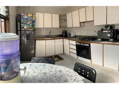 Casa de 4 alcobas en venta en Villa Hermosa, Medellín, 210 m² · foto 8 de 15