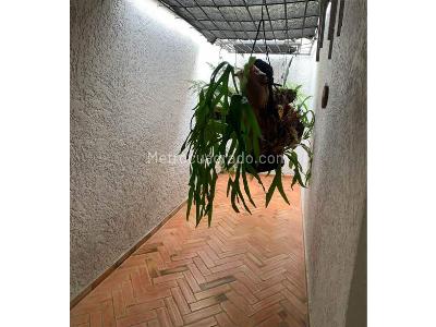 Casa de 4 alcobas en venta en Villa Hermosa, Medellín, 210 m² · foto 14 de 15