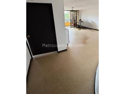 Casa de 5 alcobas en venta en Boston, Medellín, 197 m² · foto 5 de 17