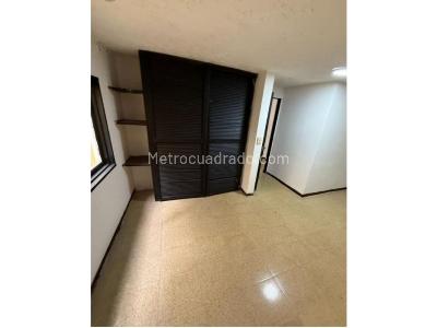 Casa de 5 alcobas en venta en Boston, Medellín, 197 m² · foto 7 de 17