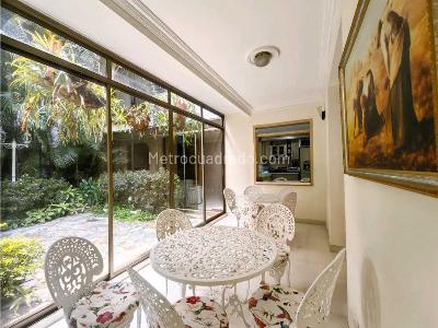Casa de 5 alcobas en venta en Conquistadores, Medellín, 496 m² · foto 16 de 20