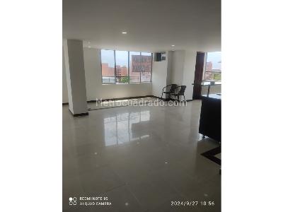 Apartamento de 3 alcobas en venta en La Castellana, Medellín, 140 m² · foto 3 de 10
